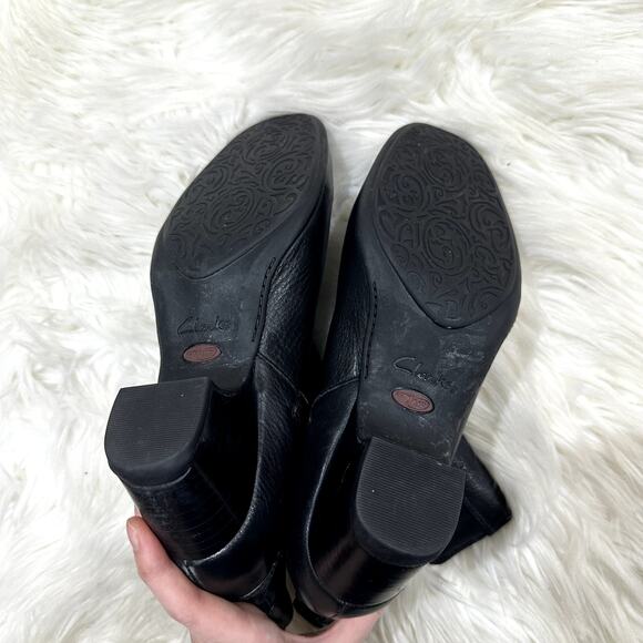 Clarks Artisan Dara III Leather Booties Sz 8 - Picture 6 of 9